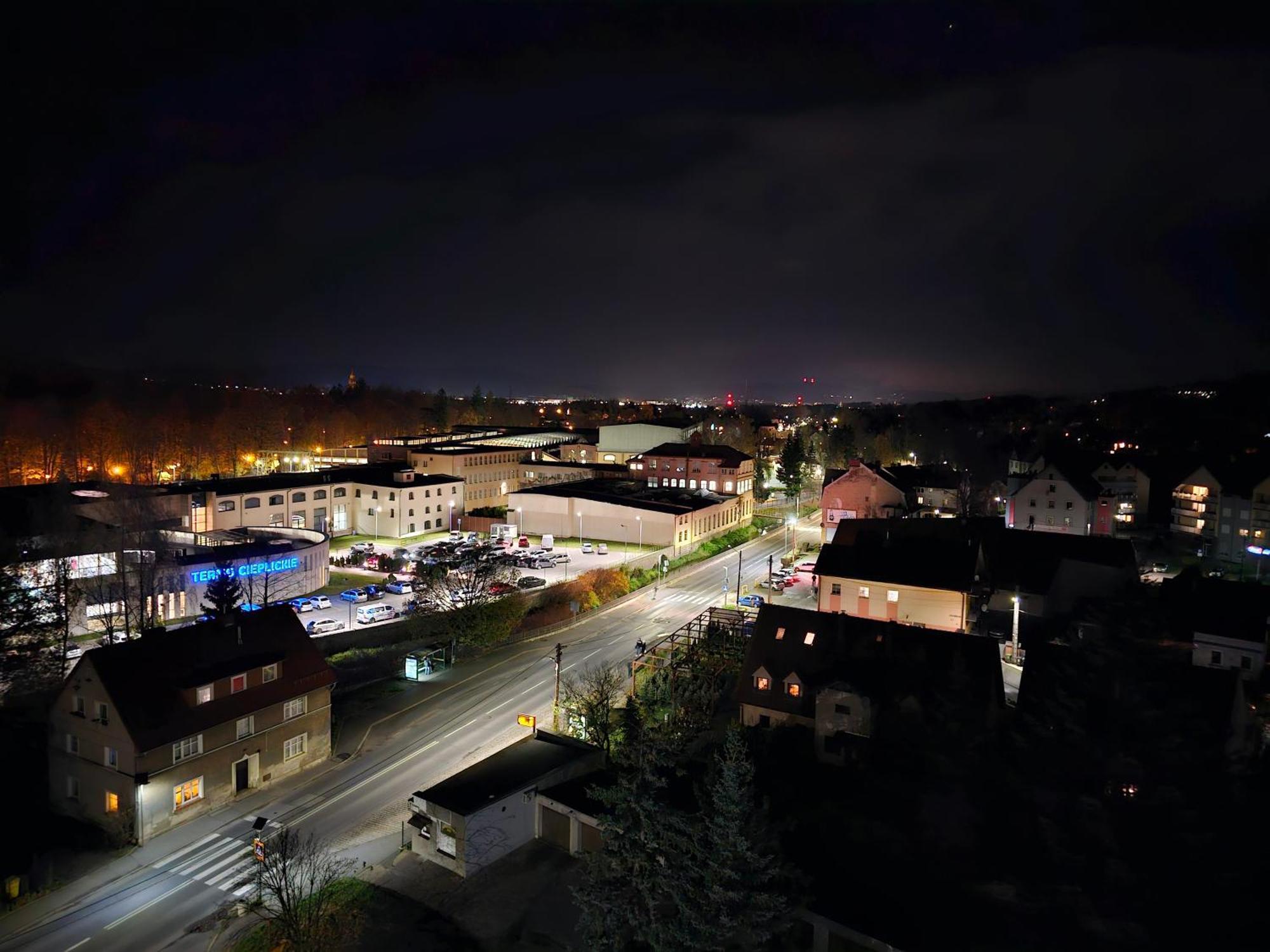 Elizjum Apartament Nad Termami Cieplice 耶莱尼亚古拉 外观 照片